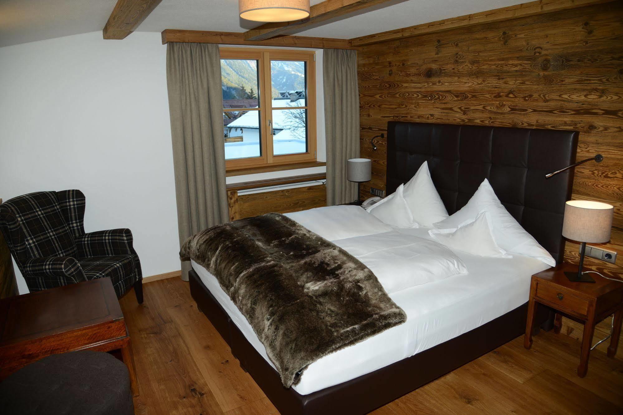 Hotel Gridlon Pettneu am Arlberg Ngoại thất bức ảnh