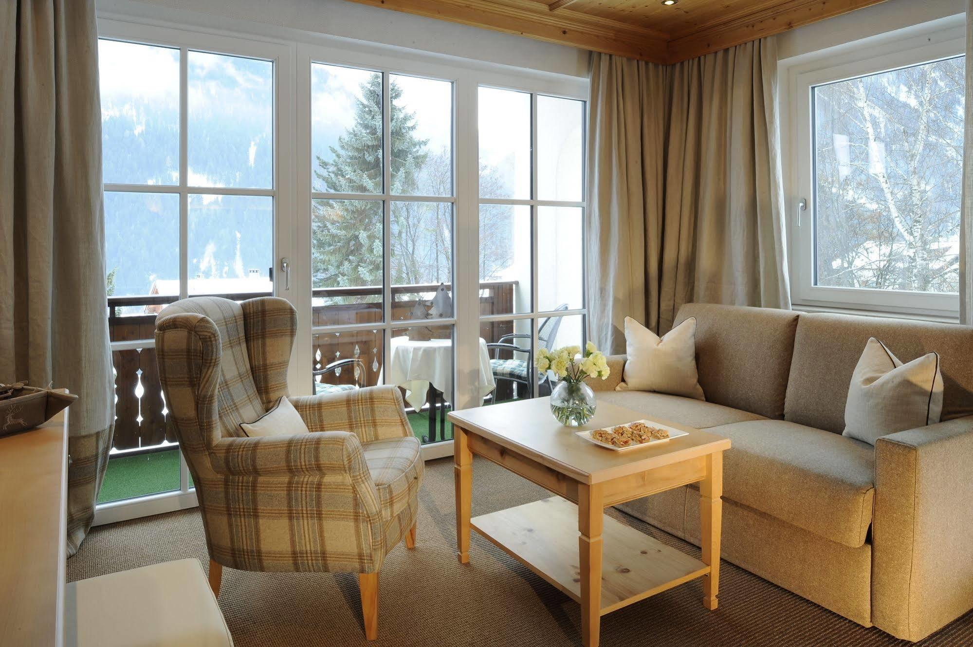 Hotel Gridlon Pettneu am Arlberg Ngoại thất bức ảnh