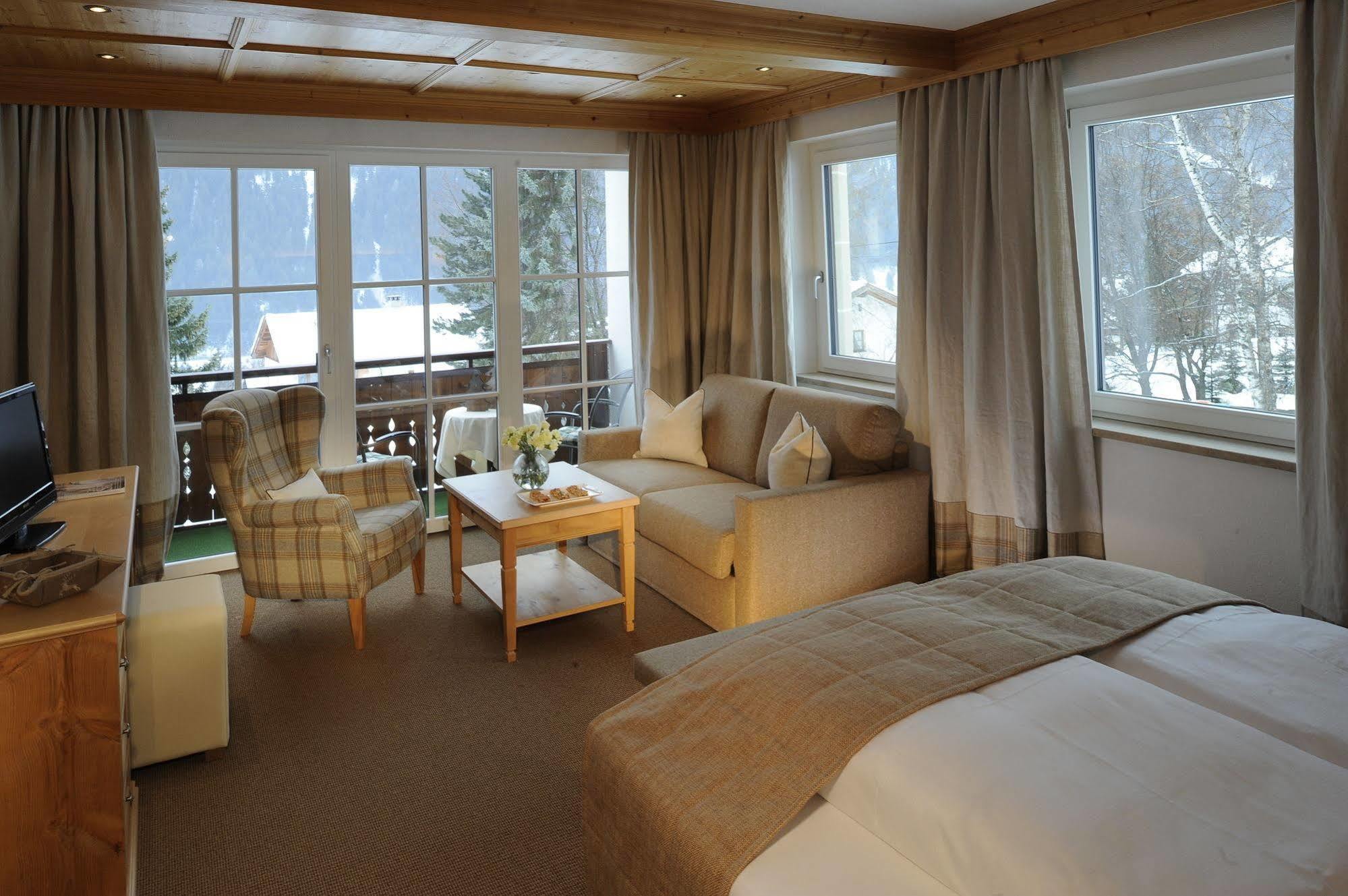 Hotel Gridlon Pettneu am Arlberg Ngoại thất bức ảnh